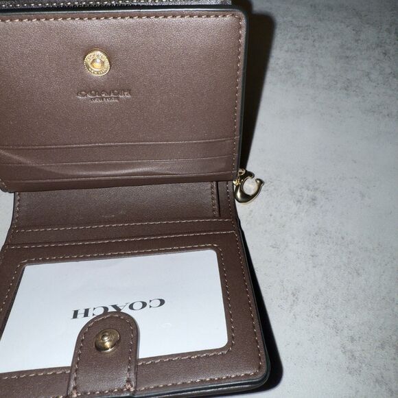 Coach Snap Wallet In Signature Chenille CCQ32  Gold - Picture 6 of 9